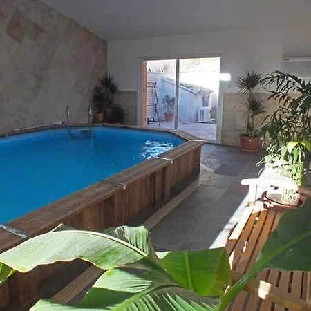 La Petite Maison Sous Les Pins Nyaraló